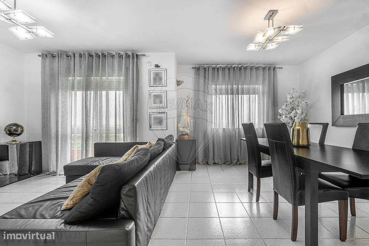 Fantástica Moradia T3 em banda - Real - Grande imagem: 2/32