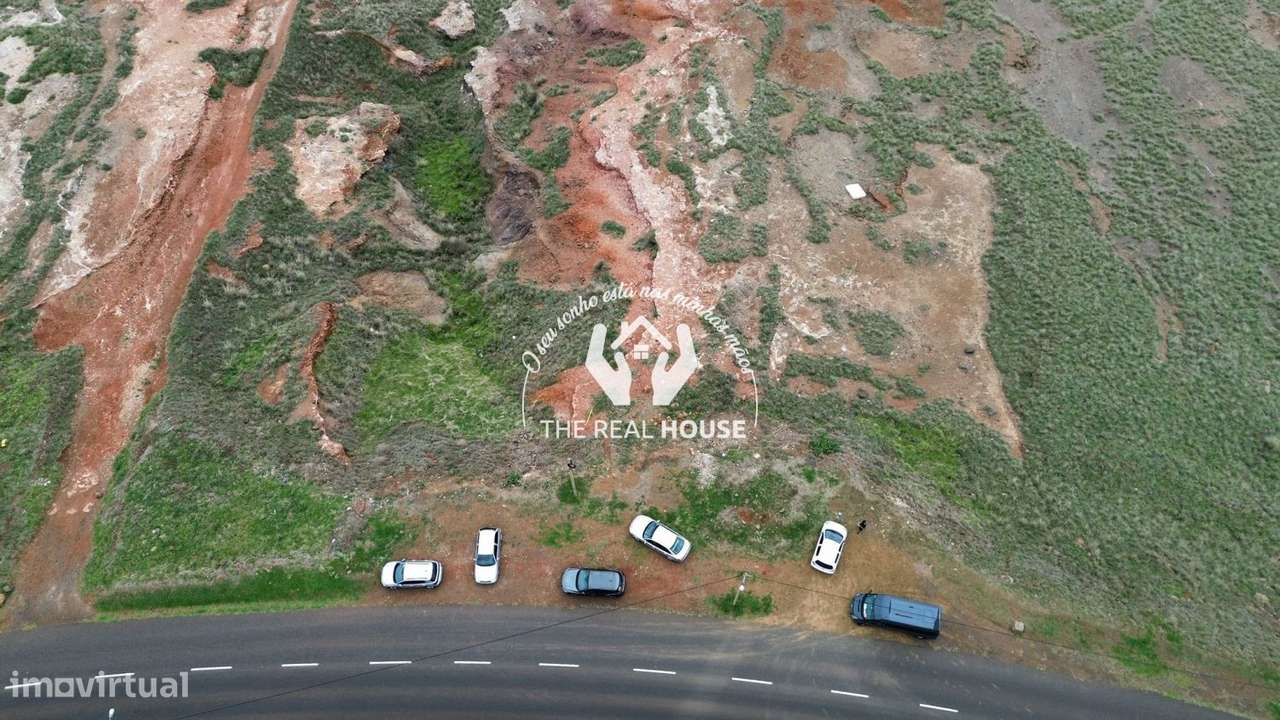 Terreno em Zona Exclusiva e Luxuosa do Caniçal - Grande imagem: 2/8