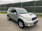 Toyota RAV4 - 1