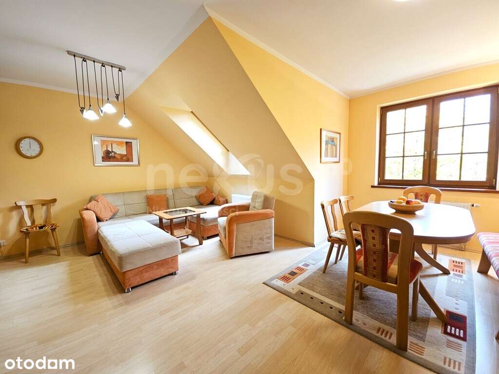 Duży dwupoziomowy apartament w centrum Karpacza-4