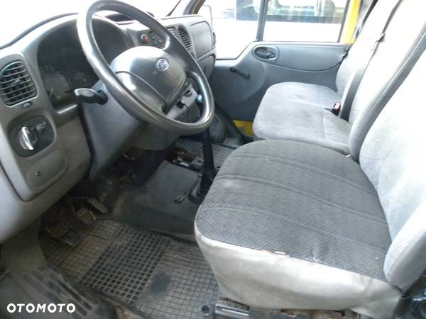 Ford Transit - 4