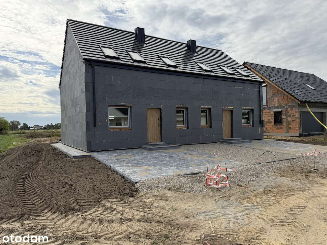 Bliźniak - Pełny obrazek: 2/3