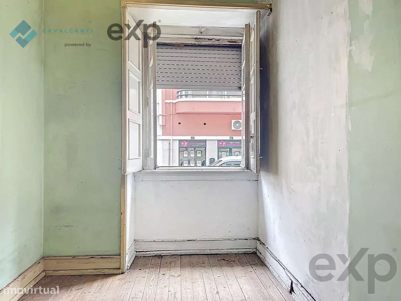 T3 com charme e logradouro Para Remodelar – Lisboa - Grande imagem: 5/53