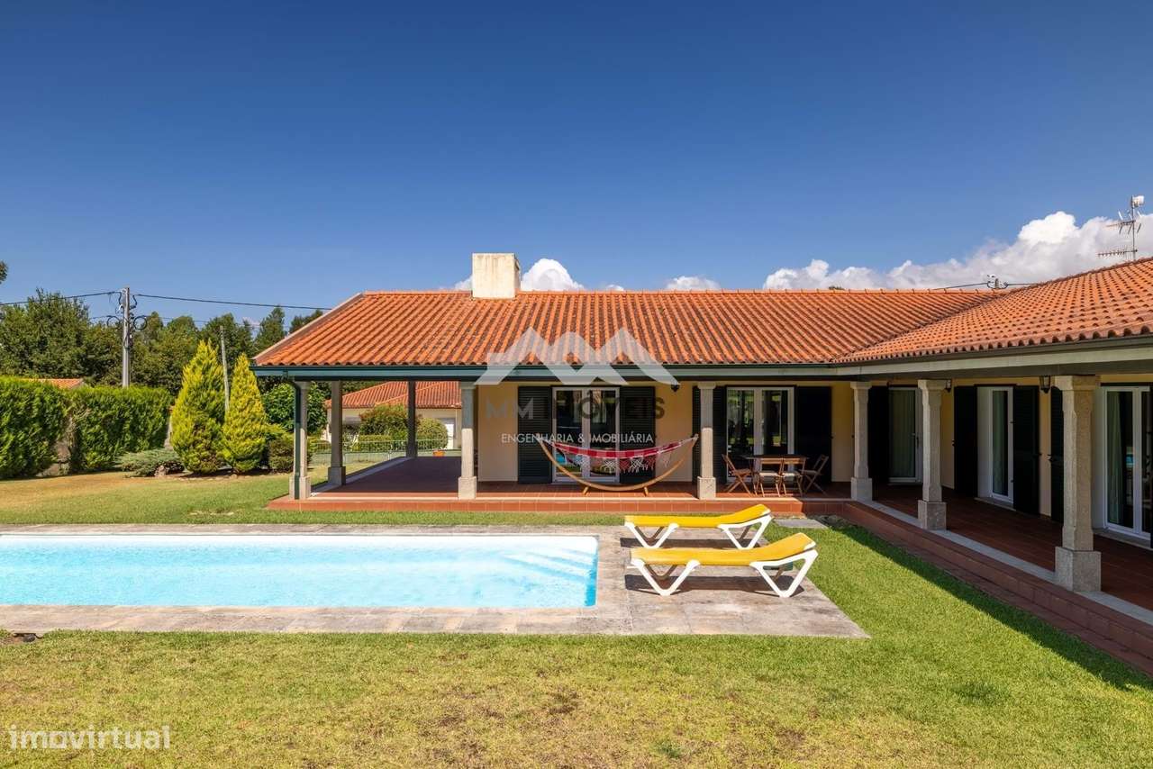 Moradia T3 | V N de Cerveira | Piscina | Jardim | lote 2 000m2 | 3 sui - Grande imagem: 5/60