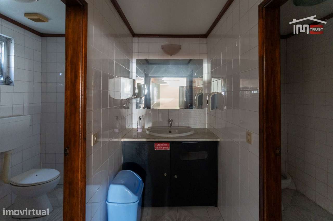 PRÉDIO COM ELEVADO POTENCIAL DE RENTABILIDADE EM ZONA TURISTICA (CO... - Grande imagem: 5/40