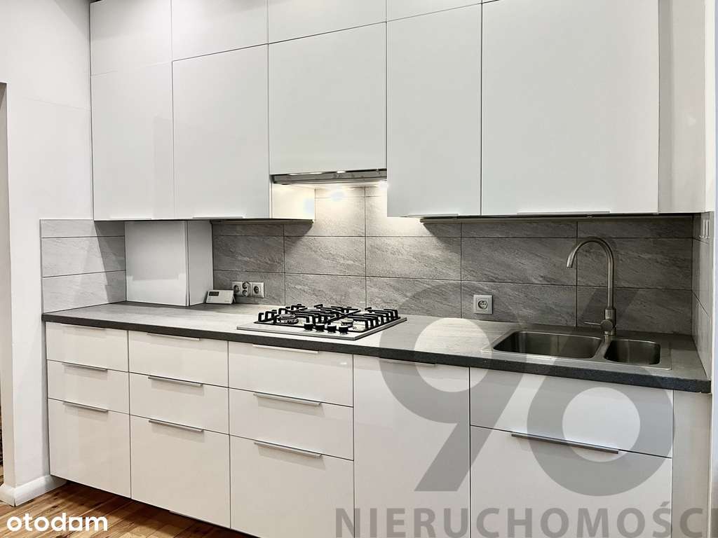 Przestronne mieszkanie w samym sercu Łodzi-4