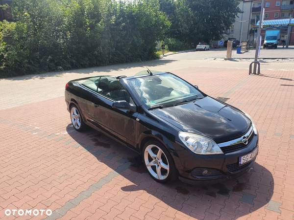 Opel Astra TwinTop 1.9 CDTI Cosmo - 11
