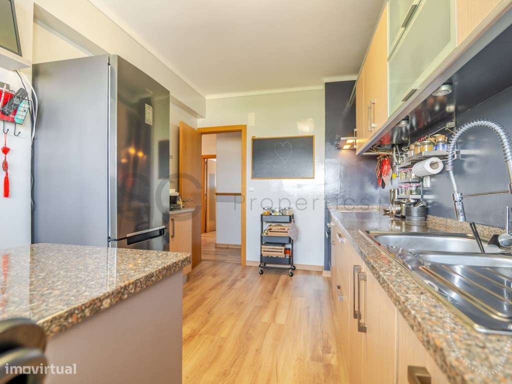 Apartamento T2 Totalmente Remodelado com Elevador - Barreiro-21