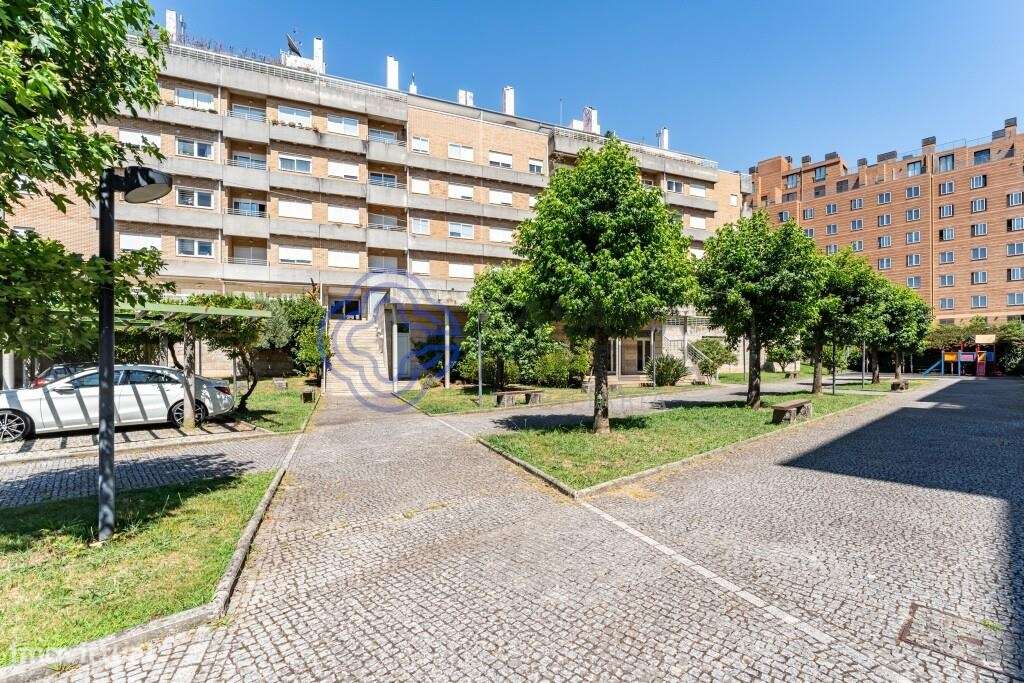 Condomínio Porto Antas Apartamento T5 - Grande imagem: 1/38