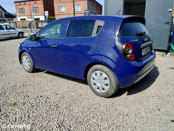 Chevrolet Aveo 1.2 LS - 4