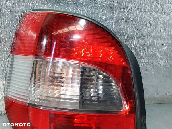 LAMPA TYLNA LEWA RENAULT SCENIC I ( 98-03 ) - 1