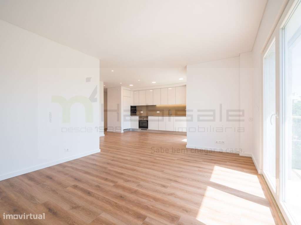 T2 novo na Parede com vista mar-7