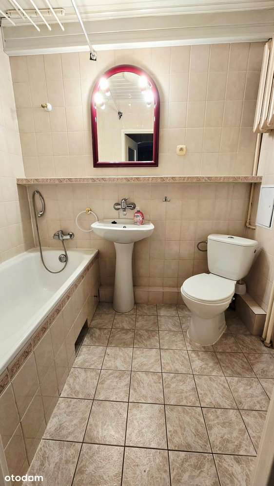 Sprzedam 48 mkw Podolszyce I piętro-5