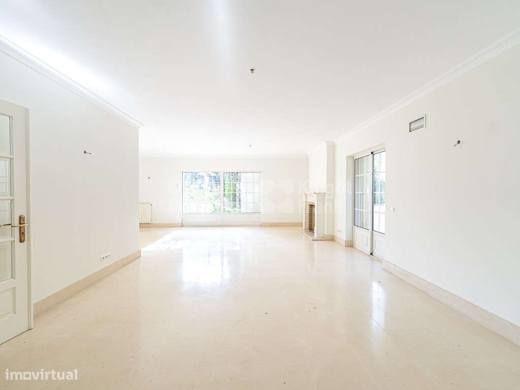 Moradia T4 com jardim para arrendar na Quinta Patino - Grande imagem: 4/28