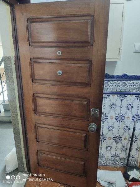 Vende se apartamento T3 com arrecadação - Grande imagem: 3/3