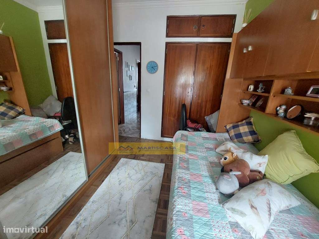 Apartamento 3 assoalhadas c/ varanda e arrecadação Serra das Minas ...-18