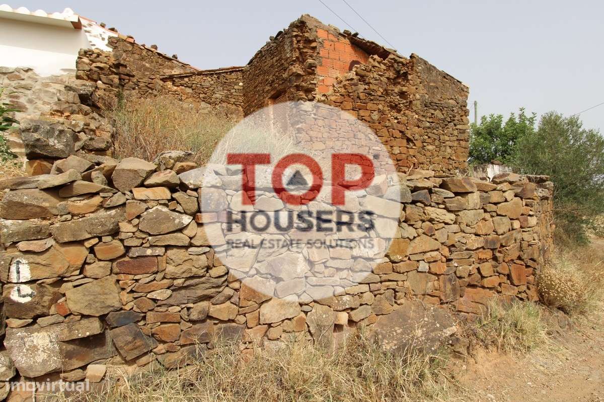 Moradia T2 para restaurar na Serra de Tavira - Grande imagem: 5/24