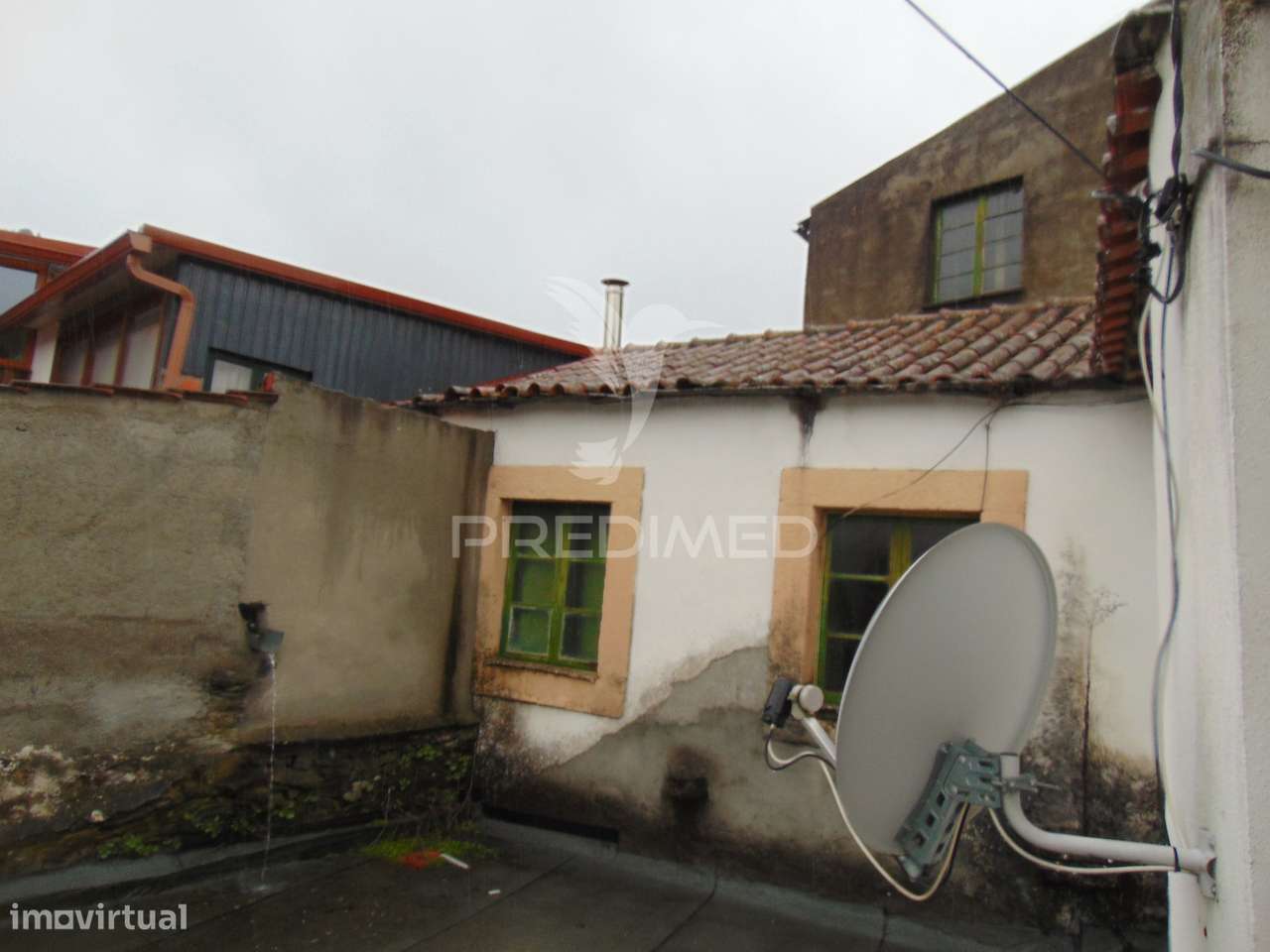 Moradia geminada para restaurar em Vila Real - Grande imagem: 2/24