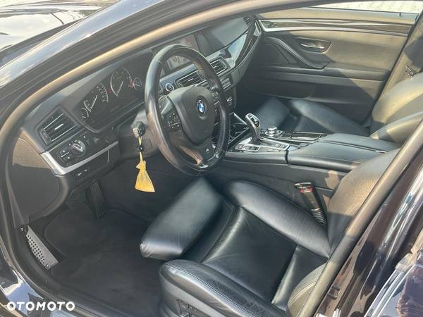 BMW Seria 5 535d xDrive - 17
