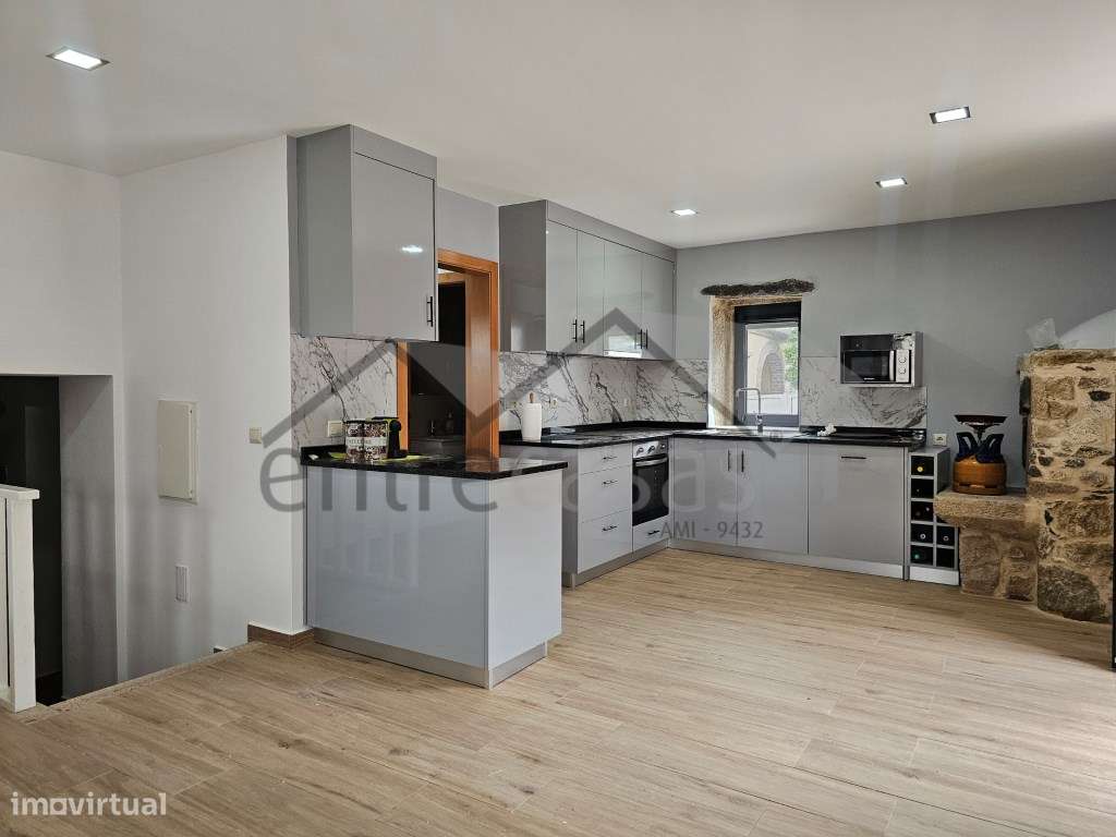 Moradia T3 em Pedra com Piscina | Candemil, Vila Nova de Cerveira-7