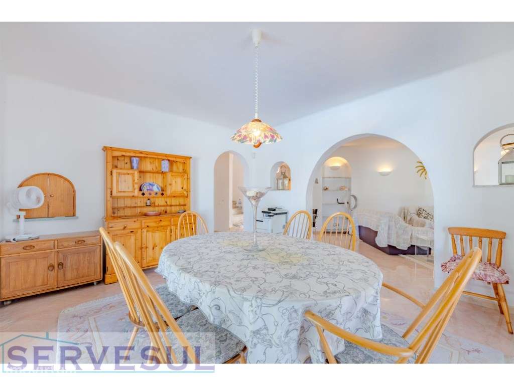 Moradia Deslumbrante de 2 andares com 274 m², composta por 4 quarto...-13