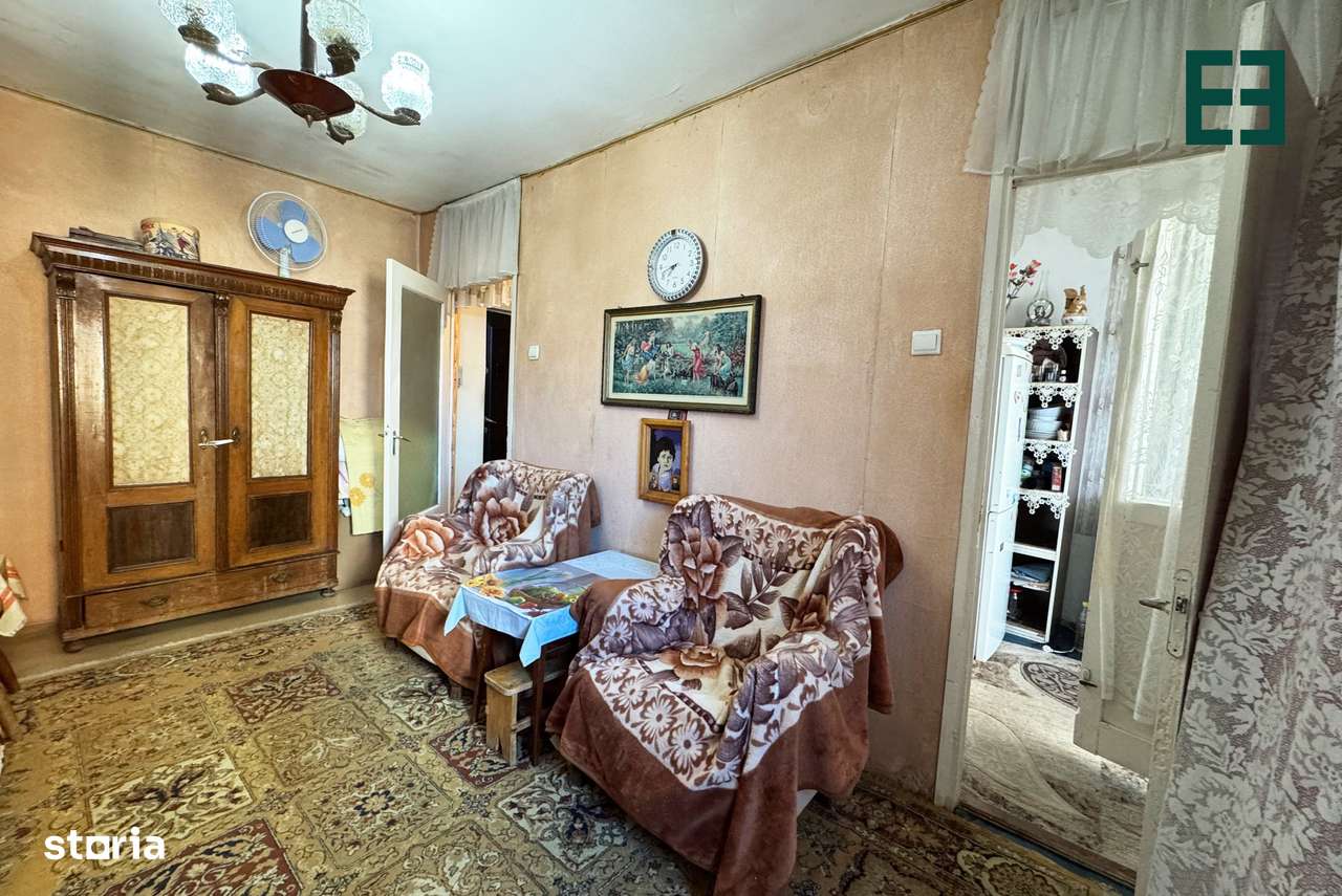 Garsoniera etajul 3 zona Aurel Vlaicu - Arad - Imagine principală: 3/9