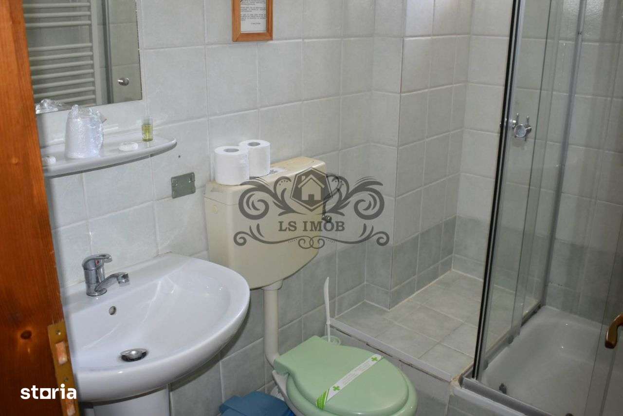 Pensiune superba cu restaurant de vanzare in Moieciu-14