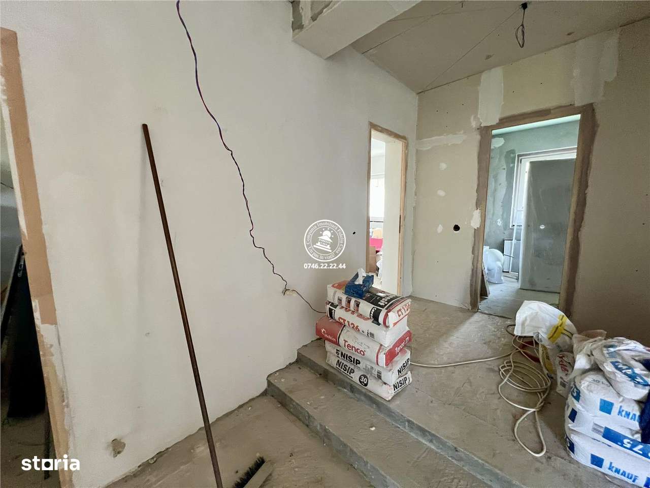 Vila cu 3 camere, 2 bai si 1000mp de teren de vanzare - Imagine principală: 4/7