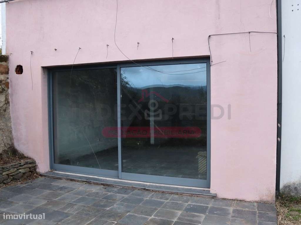 Duas moradias (1 moradia V1 + 1 moradia V2) em Alvarenga, Arouca-14