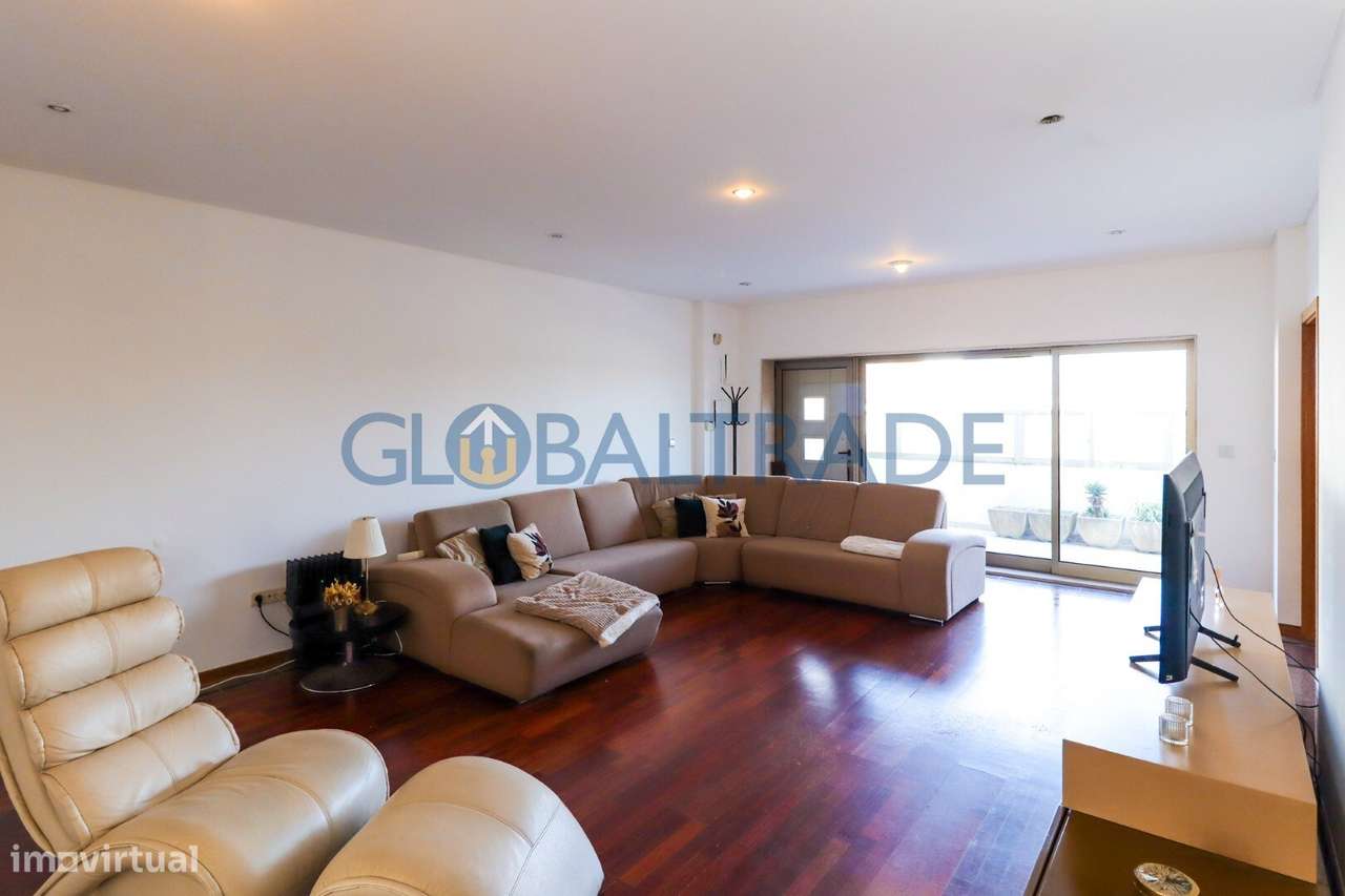 Moradia T3 com Terraço em Valbom-16