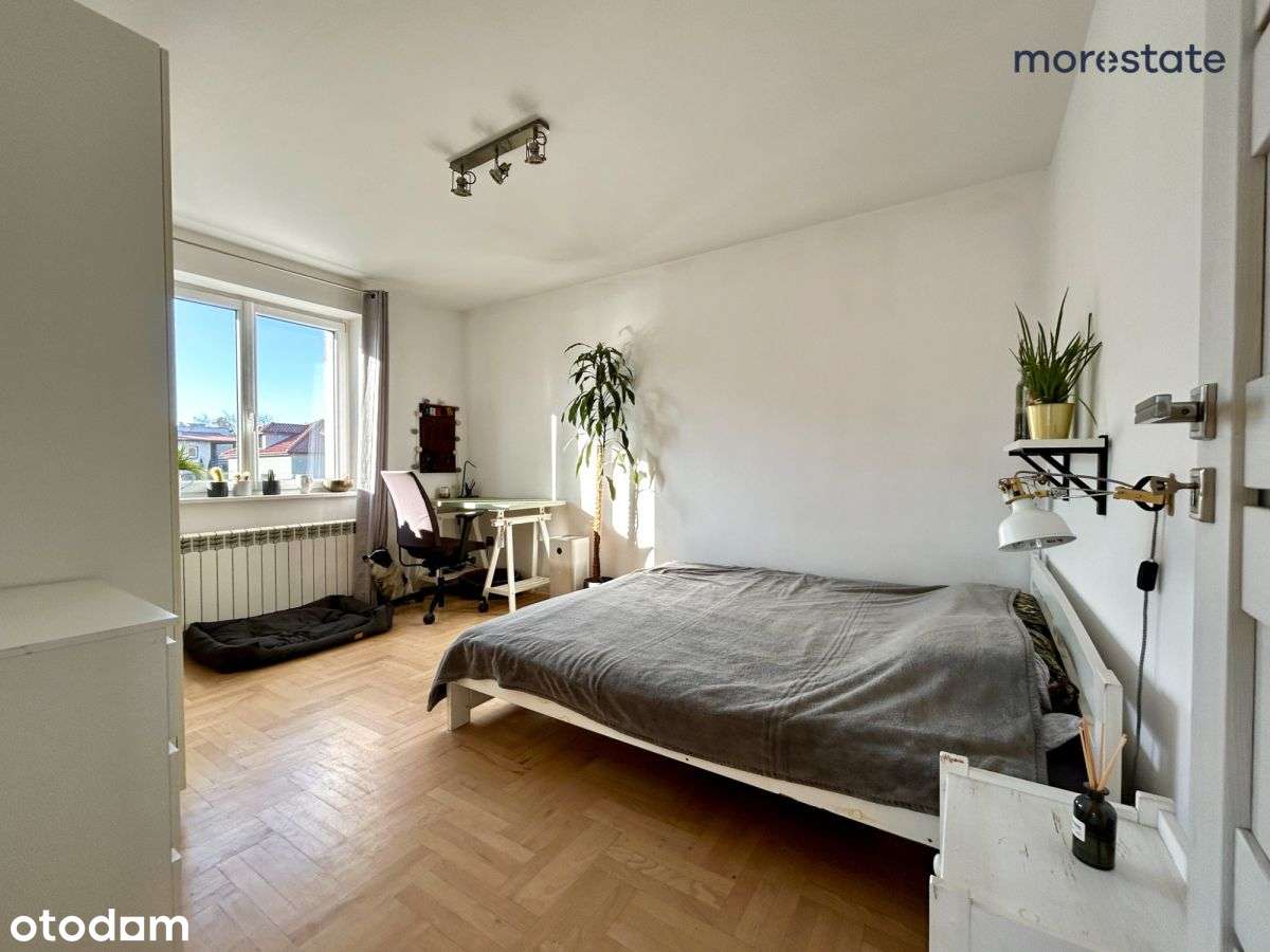 Dom wolnostojący z 3 niezależnymi mieszkaniami-19