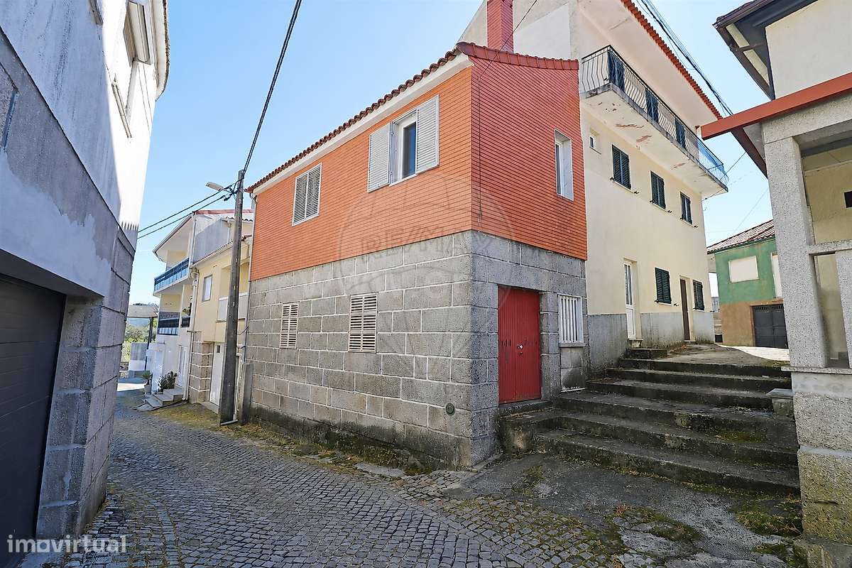 Moradia T4 para venda-4