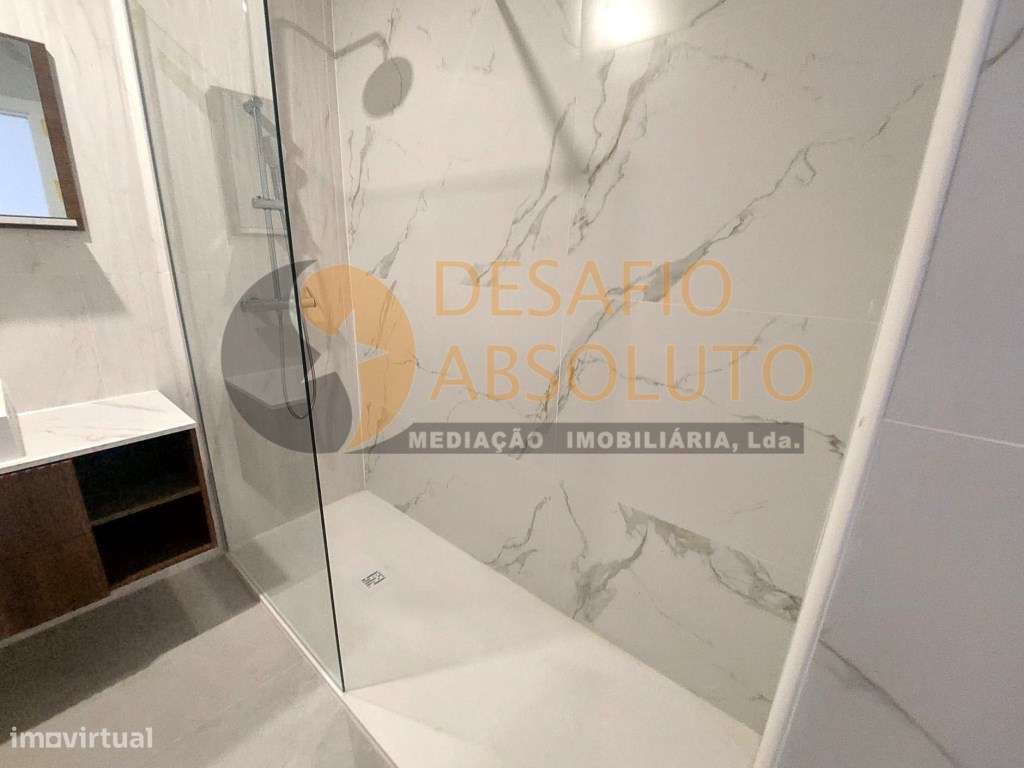 Apartamento T2 c/ varanda. Quinta do Conde - Pinhal do General-22