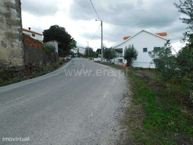 Terreno / Gouveia, Moimenta da Serra e Vinhó - Grande imagem: 5/6