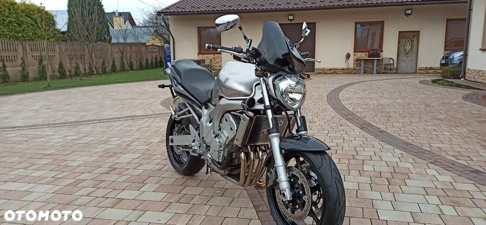 Yamaha FZ - 5