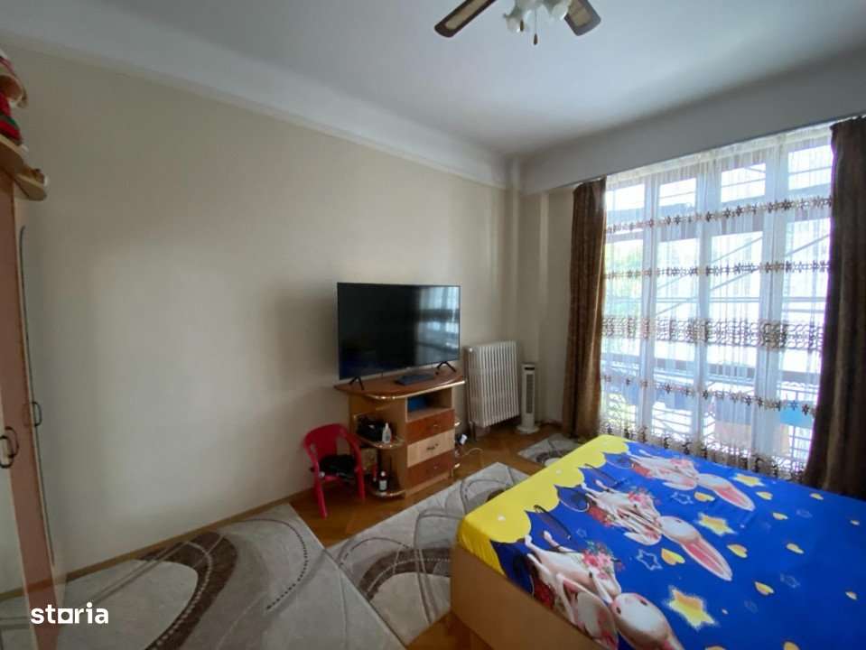 Apartament 5 camere, 120 mp, 2 bai, zona Ultracentrala - Imagine principală: 5/14