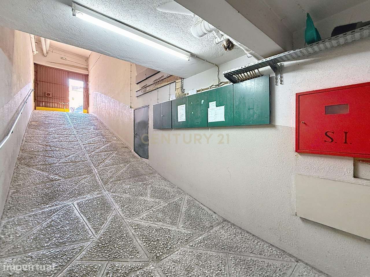 Garagem Feijó - Perto do Lidl - Grande imagem: 3/12