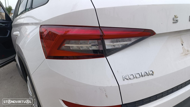 FAROLIM TRASEIRO DIREITO SKODA KODIAQ - 1