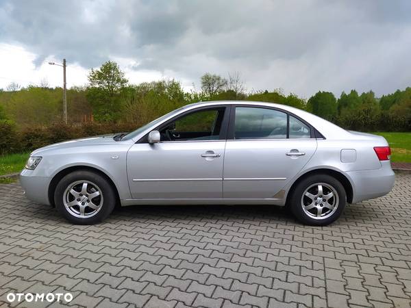 Hyundai Sonata 2.4 GLS Elegance - 11