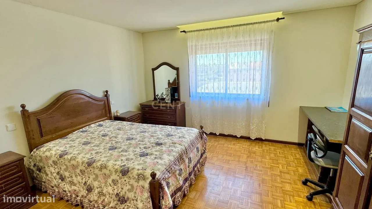 Apartamento T3 com garagem em excelente localização, em Vila do Conde-22