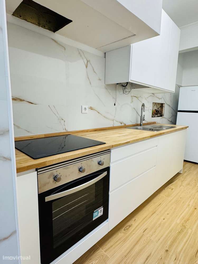 T2 + 2 com terraço em Campo de Ourique - Grande imagem: 5/15