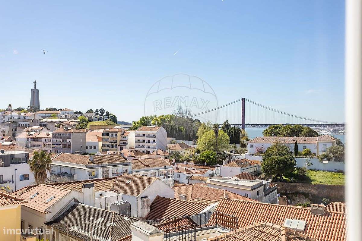 Apartamento T3 à venda em Almada-13