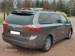 Toyota Sienna 3.5 V6 - 8