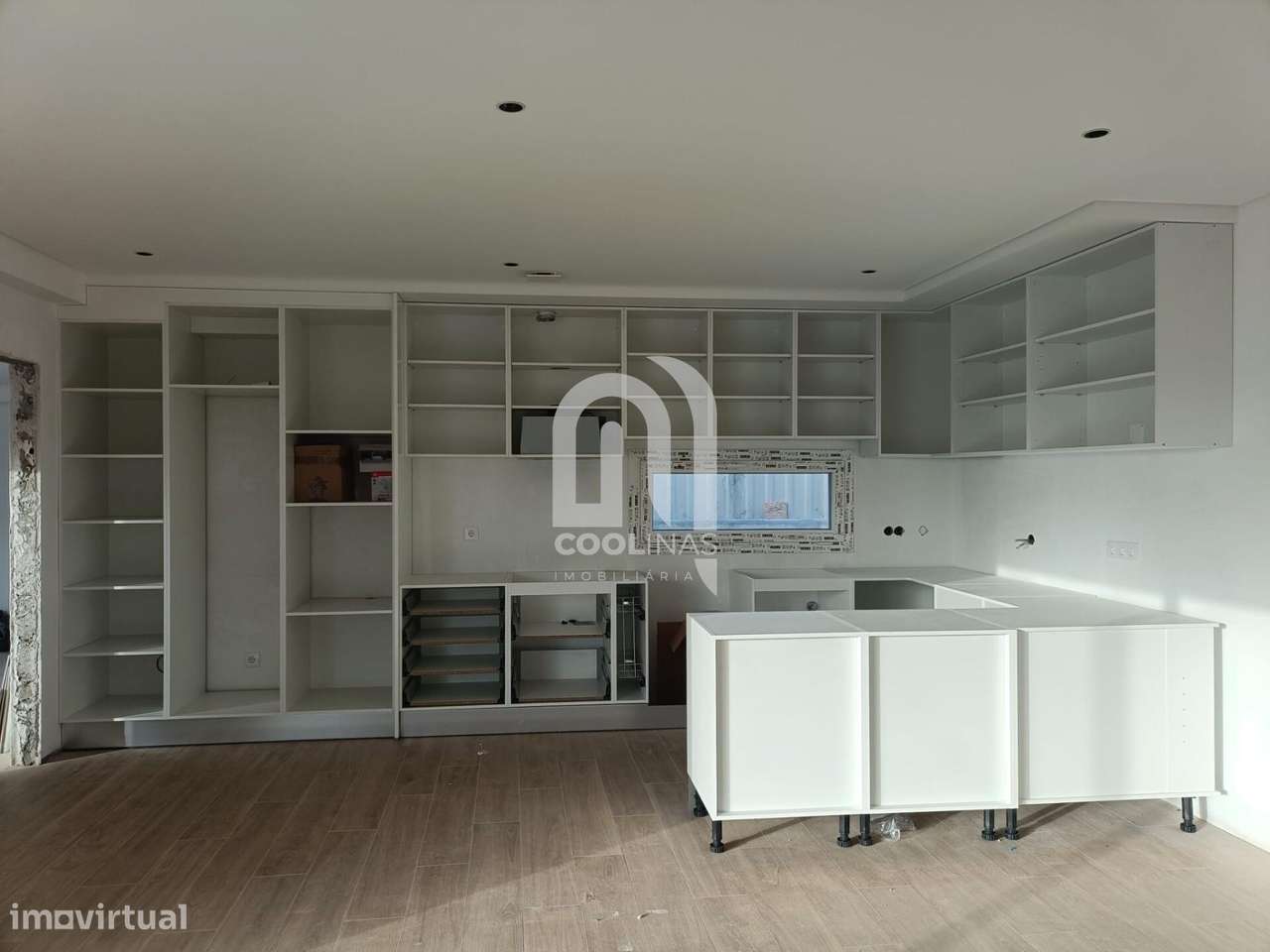 Fantástica Moradia Térrea T3+1 com Piscina de água salgada e aquecida.-2