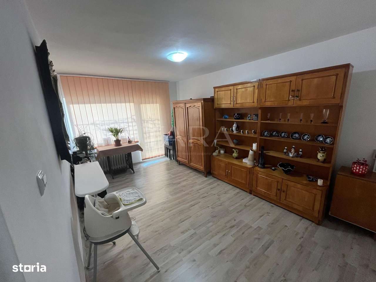 Vanzare casă cu 6 camere,  zona Someseni, central. Ideal familie. - Imagine principală: 2/14