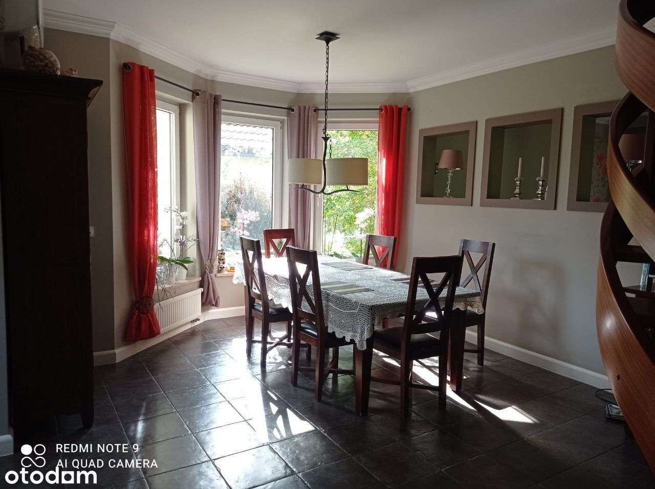 Dom marzeń pod Warszawą – przestrzeń, ogród i niskie koszty - Pełny obrazek: 5/16