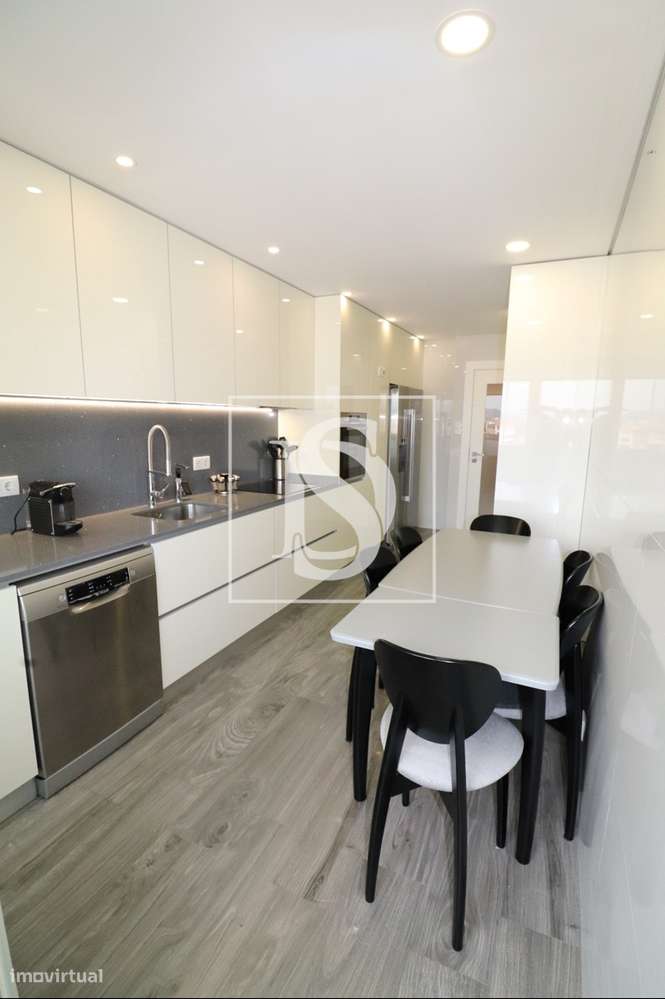 Espetacular apartamento T3 no centro Barcelos-5