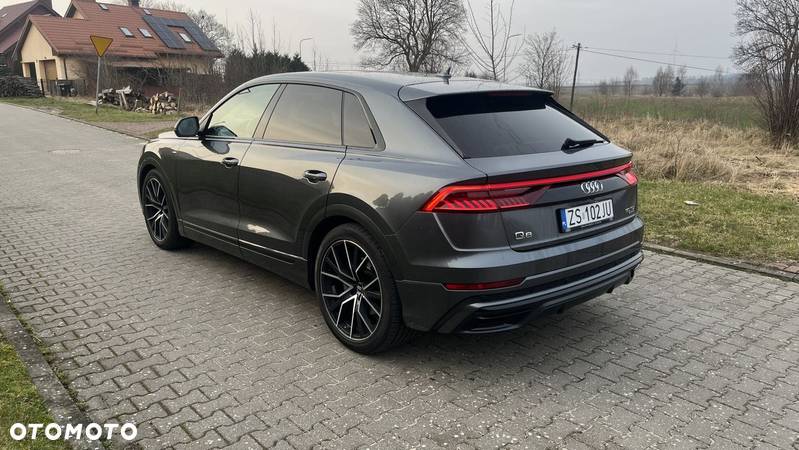 Audi Q8 - 4