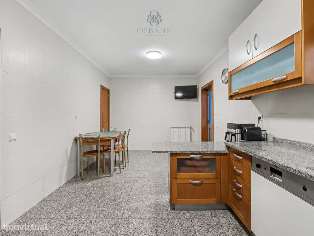 Moradia V3 no Mindelo - Conforto, espaço e eficiência num só lar-9