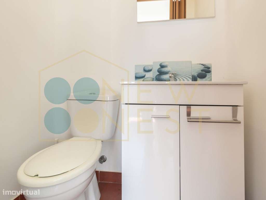 Apartamento T4 com Terraço, 3 varandas, 2 Parqueamentos e Arrecadaç...-54